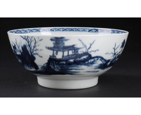 A WORCESTER BLUE AND WHITE BOWL, C1770  painted with the Precipice pattern, 18cm diam, hatched crescent++In fine condition