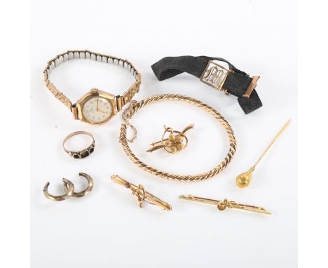 Various gold and unmarked yellow metal jewellery, including 2 x 15ct brooches 4.8g gross, 9ct brooch, 1.2g, etcLot sold as se