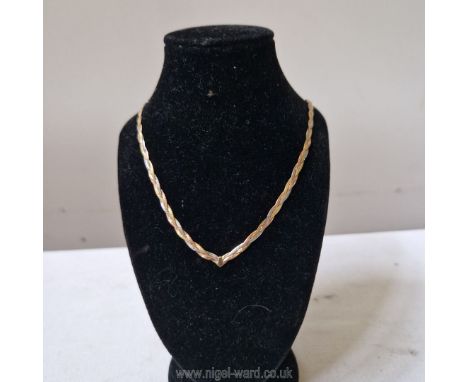 A pretty Italian woven tricolour 9 carat gold necklace, yellow, white and rose gold, shaped to meet as a V at the throat, 197