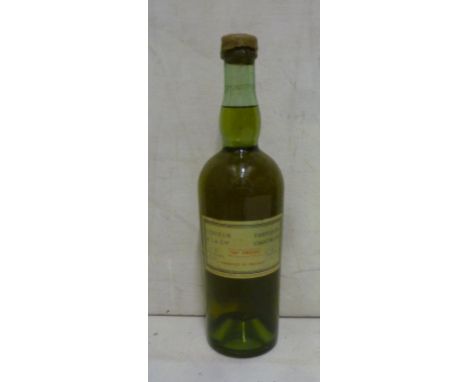 One bottle 1940's Green Chartreuse Garnier, 96o proof, level and seal good (Est. plus 18% premium inc. VAT)