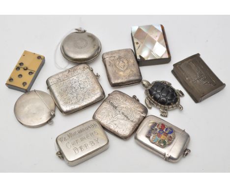 A horn and ivorine domino pattern vesta case, 5cms high; together with a silver vesta case, by James Deakin & Sons, Sheffield