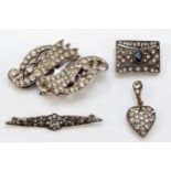 A Sterling Silver and pastel double clip brooch, 46mm and three other paste set pieces, 29gm