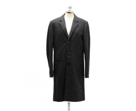 A TIGER OF SWEDEN GREY WOOL TRENCH COAT
Oversized, three button up front with two pockets
No size specified - approx M/L - vi