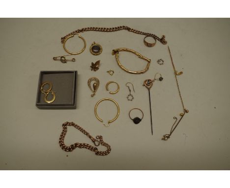An Art Nouveau Murrle Bennett stick pin,&nbsp;stamped 9ct; together with a quantity of 9ct gold items,17g; and other items. 
