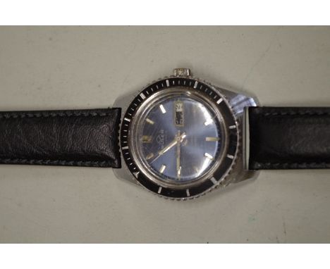 A vintage Buler diver's wristwatch, ref: 10160DD, on later leather strap. 