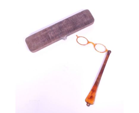 20th century faux tortoiseshell opera lorgnette folding glasses. Housed within the original box. Measuring approx. 21.5cm lon