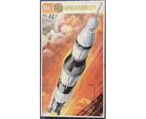 Apollo Saturn V Plastic Model Kit (Scale 1:144) by Airfix outer box has one torn corner and has been opened contents still in