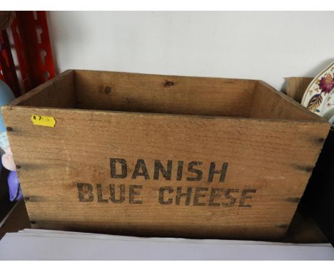 Vintage Wooden Box - Danish Blue Cheese 