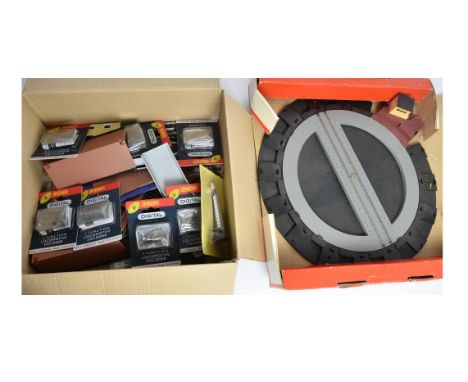 A Quantity of OO Gauge Track &amp; Accessories, including Peco Flexitrack lengths (40+, most appear to be N/S rail and unused