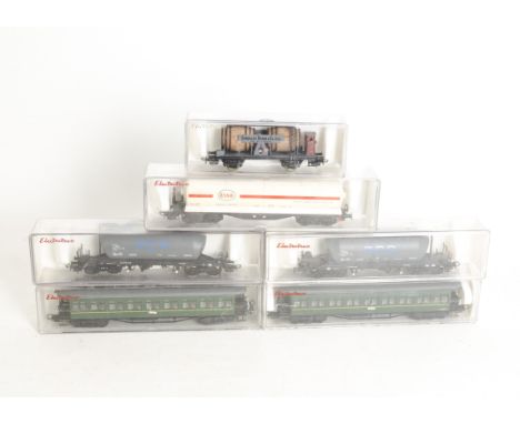 Electrotren HO Gauge Spanish Trains, with Sharp Stewart 2-4-0T in green as MZA no 179, two green bogie coaches, two Shell tra