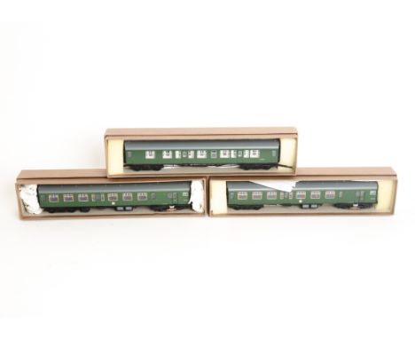 An Unboxed Incomplete Bachmann OO Gauge BR (S) Electric Multiple Unit, from 4-VEP unit 7141 with all-green ends, powered moto