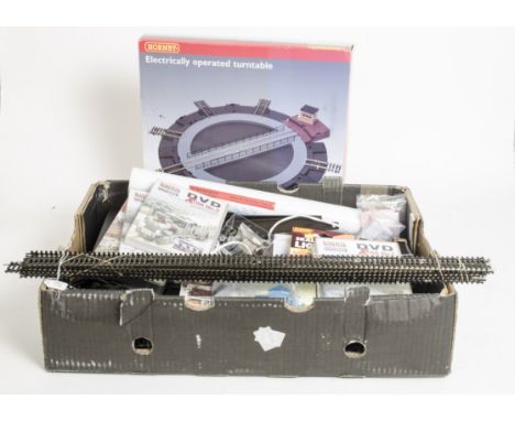 Hornby 00 Gauge Turntable Track Points and Electrical accessories, R070 Electric Turntable, in original box, R8948(2), R8952 