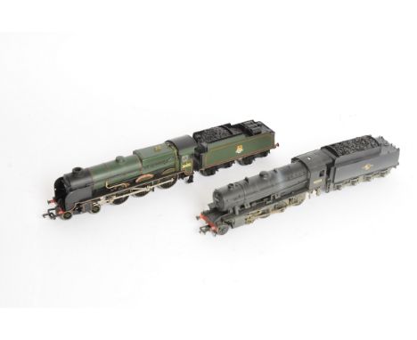 Unboxed Bachmann OO Gauge Steam Locomotives, Ex-SR 4-6-0 30851 'Sir Francis Drake' in early BR green, and WD class 2-8-0 no 9