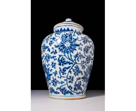 Late Qing Dynasty, Ca. AD 1644-1912.A blue and white baluster jar and cover, decorated with lotus scrolls.Size: 380mm x 230mm