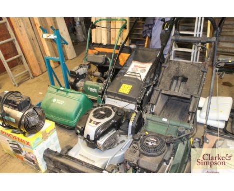 A Wiebang 2015 self propelled petrol lawnmower with Briggs &amp; Stratton engine