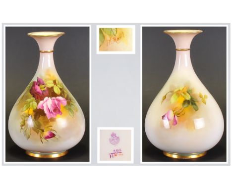 Royal Worcester Hand Painted Bulbous and Fine Shaped Vase, Stillife ' Roses ' Signed W. Hart. Stands 7.25 Inches HIgh. Good C
