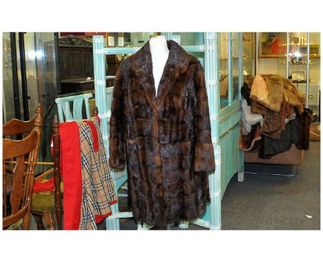 Ladies Three Quarter Length Dark Brown Mink Coat, fully lined. Hook & Loop fastening, Collar with revers. Horizontal Pelts. W
