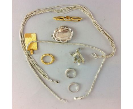Silver and other jewellery to include silver rings