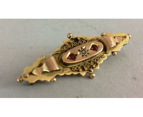 9ct gold Victorian broach with diamond and ruby setting