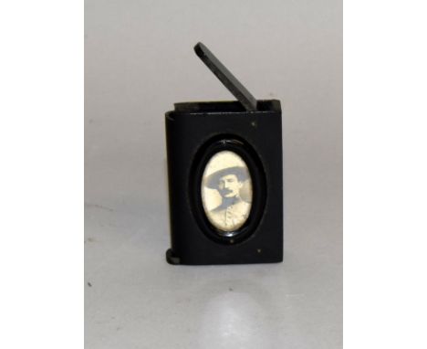 A WW1 Bakelite vesta case with Baden Powell photograph