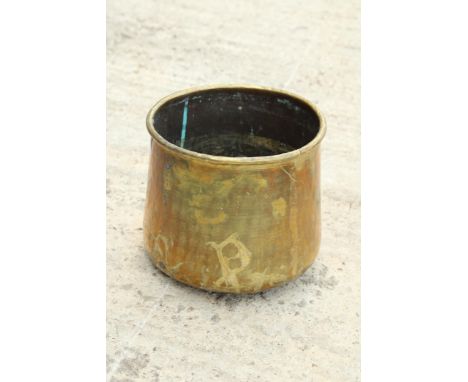 A VINTAGE BRASS PLANTER (H:16CM) 