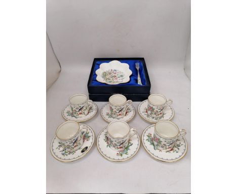 A SIX PIECE AYNSLEY "PEMBROKE" COFFEE CANS AND SAUCERS SET PLUS A BOXED WILD TUDOR  PLATE AND FORK