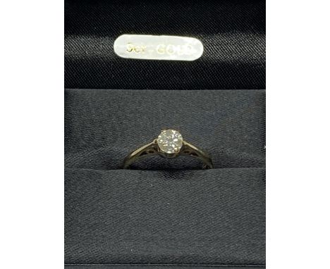 A 9 CARAT YELLOW GOLD DIAMOND SOLITAIRE RING 0.38 CARAT DIAMOND, LONDON 1979 BBM HM SIZE K IN A PRESENTATION BOX