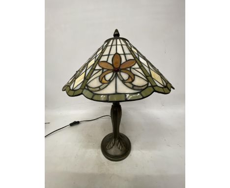A TIFFANY STYLE LAMP WITH SHADE 