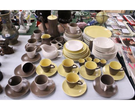 A LARGE QUANTITY ( APPROX 93 PIECES) OF POOLE POTTERY DINNERWARE TO INCLUDE VARIOUS SIZES OF PLATES, BOWLS, EGG CUPS, JUGS, A