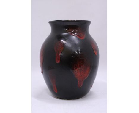 A POOLE POTTERY VASE, 'GALAXY' PATTERN, HEIGHT 23CM