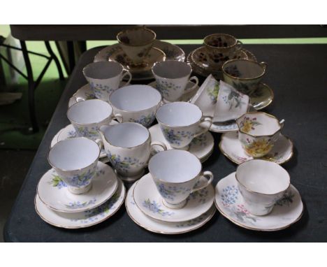 A QUANTITY OF OLD ROYAL, CLARE, ROYAL ALBERT, ETC TEA WARE TO INCLUDE CUPS, SAUCERS AND SIDE PLATES