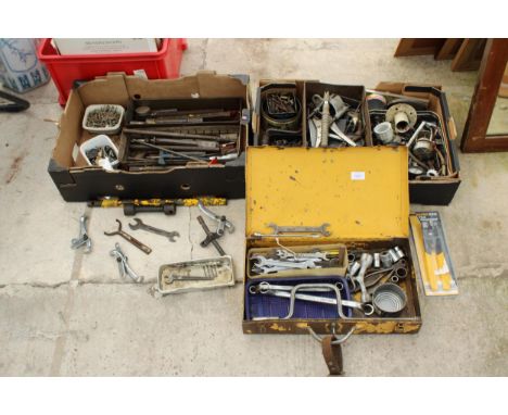 A LARGE ASSORTMENT OF TOOLS TO INCLUDE CHISLES, SPANNERS AND SOCKETS ETC
