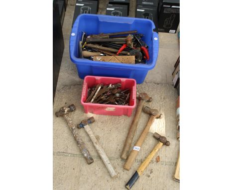 A LARGE ASSORTMENT OF TOOLS TO INCLUDE SPANNERS AND STILSENS ETC 