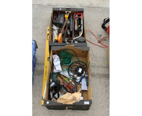 AN ASSORTMENT OF TOOLS TO INCLUDE HACKSAWS, PLIERS AND A BETTERY CHARGER ETC