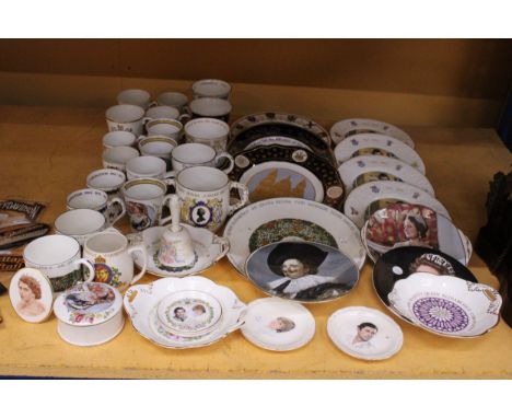 A MIXED LOT OF CABINET PLATES AND COMMEMORATIVE WARE CUPS AND MUGS TOGETHER WITH A TRINKET BOX AND BELL 