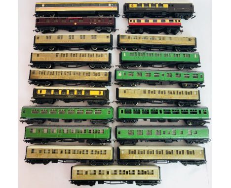 Hornby etc OO gauge passenger coaches unboxed