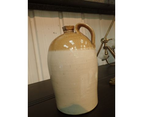 Large earthenware flask stamped A725 Macgowan & Co Manchester H: 50 cm