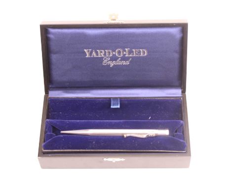 A yard-o-lead silver cased propelling pencil, of hexagonal form with engine turned decoration, in original boxCondition repor