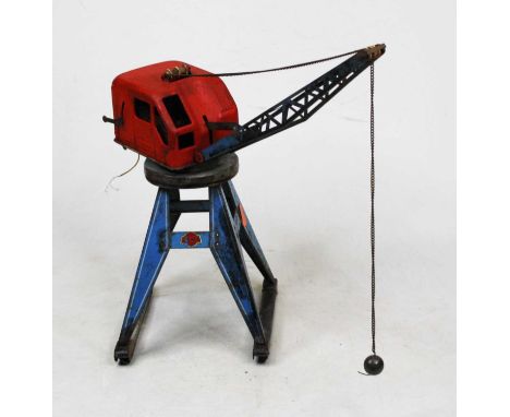 A mid 20th century Gama continental tin plate model of a crane, height 38cm