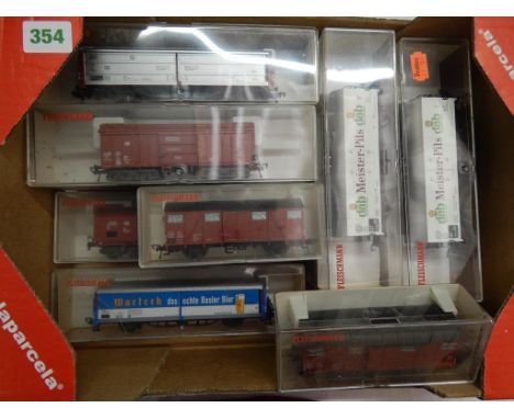 FLEISCHMANN 14 BOXED WAGONS : 3X 5330, 4X 5342 MEISTERPIW, 5387, 538, 5355 X 4 BOX VANS