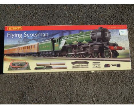HORNBY R 1072 BOXED SET FLYING SCOTSMAN