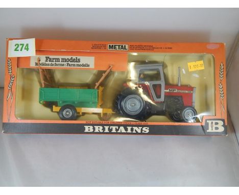 SCARCE BRITAINS 9598 WHEAT DESIGN BOX MASSEY FERGUSON TRACTOR & TRAILER