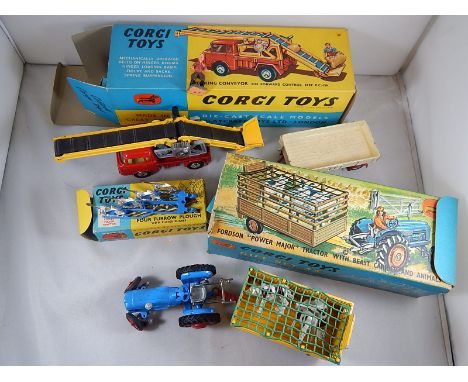 CORGI BOXED GIFT SET 33 FORDSON POWER MAJOR TRACTOR, BEAST CARRIER & ANIMALS, 64 WORKING CONVEYOR ON FWD CONTROL JEEP, 61 FOU