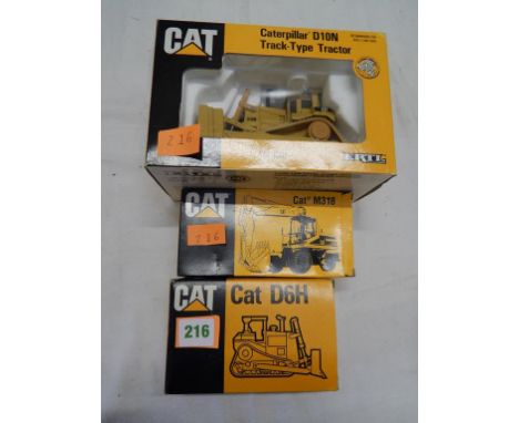 CAT BOXED MODELS D64, CAT 318, CAT D10N, 1/50 TRACK TYPE TRACTOR