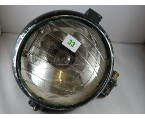 SINGLE CARL ZEISS JENNER SINGLE CAR HEADLAMP, LENS CRACKED