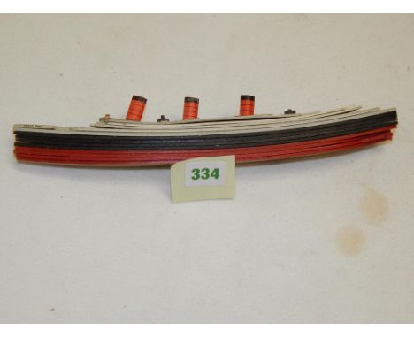 CHAD VALLEY CARD MADE MODEL OF THE QUEEN MARY