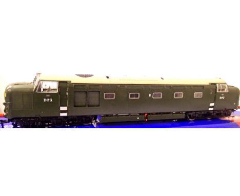 Heljan 40101, English Electric Prototype, DP2, BR Green, in excellent condition, box with slight wear, limited edition, 2000 