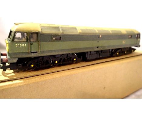 Hornby Class 47, two tone Green, refurbished/weathered, D1504, Late Crest. P&amp;P Group 1 (£14+VAT for the first lot and £1+