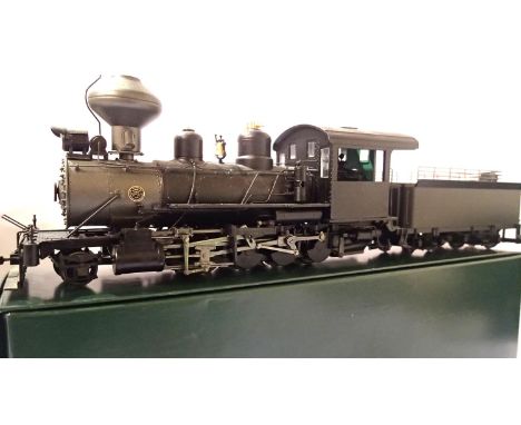 Bachmann Spectrum On30 scale 2.8.0 and tender loco, plain black. Missing tender log cover, otherwise in very good condition, 