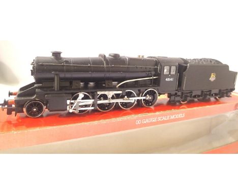 Hornby R324 Class 8F, Black, Early Crest, 4841 refinished, in very good condition, box poor. P&amp;P Group 1 (£14+VAT for the